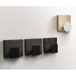 Wieszak drewniany NATURALIA sosna surowa 1xkółko srebrne ref. 601