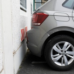 Pianka ochronna do garażu 50x24cm czerwono-biała mod.88