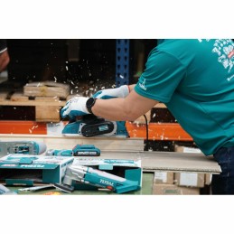 Strug 1050W TL1108236