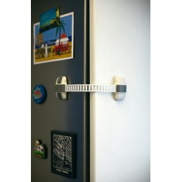 Blokada drzwi CS507 regulowana biała Dis