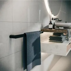 Wieszak na ręczniki 490mm czarny mod. OMA-2