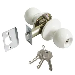 Gałka z zamkiem do drzwi wejściowych mod.610 biała