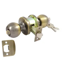 Gałka z zamkiem do drzwi wejściowych mod.610 złoto antyczne