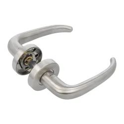 Klamki ze stali nierdzewnej INOX na okragłych szyldach mod. 21R AMIG