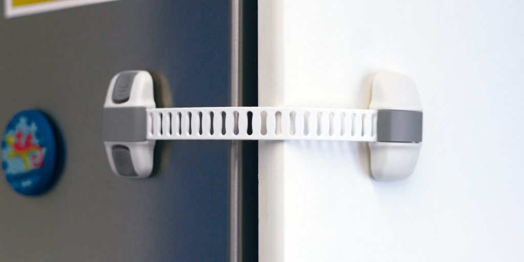 Bezpieczeństwo dzieci w domu – blokada drzwiowa